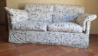 Divanetto per studio o cameretta