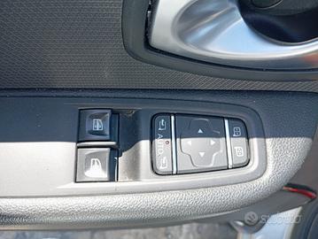 Pulsantiera anteriore sx RENAULT CLIO 4 anno 2017