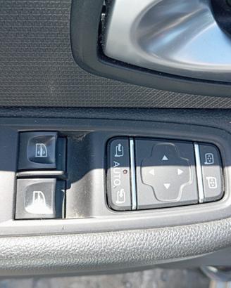 Pulsantiera anteriore sx RENAULT CLIO 4 anno 2017