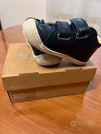 Scarpe Naturino Primi Passi nr 23