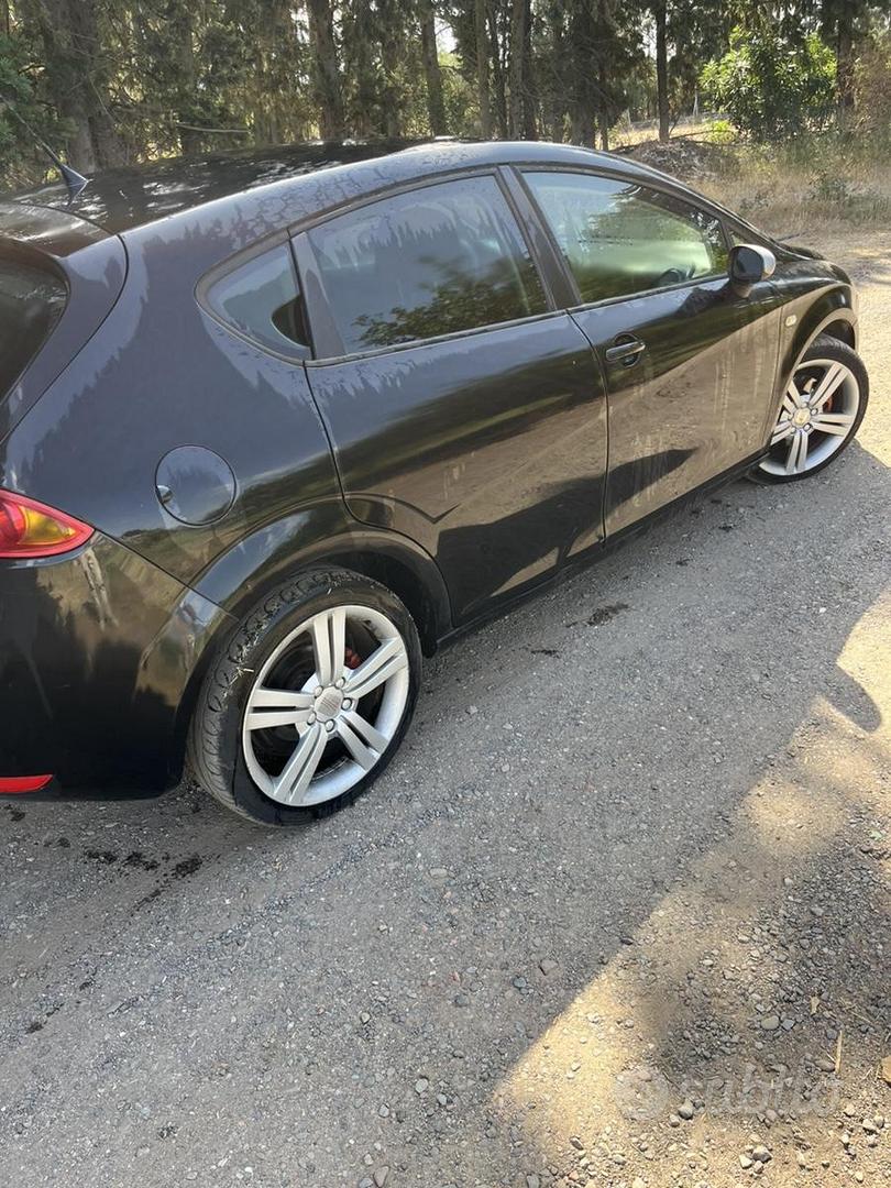 Seat Leon 2006 photo 2