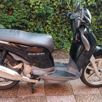 Scarabeo 200ie light