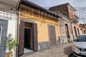 Casa singola con giardino a Piedimonte Etneo