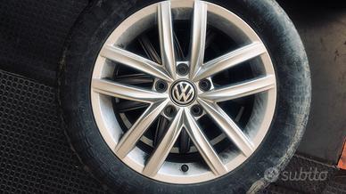 4 CERCHI 16 ORIGINALI VOLKSWAGEN con GOMME MONTATE