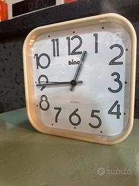 Bino orologio a muro