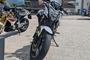 Kawasaki Z125 (2019) - Patente A1 - 8.000 Km