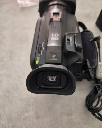 Canon LEGRIA HF G26 Full HD – PARI AL NUOVO