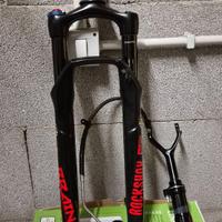 Forcella e ammortizzatore rock shock SID