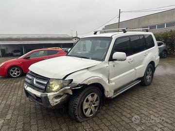 Mitsubishi Pajero 3.2 DI-D 16V 5p. Intense