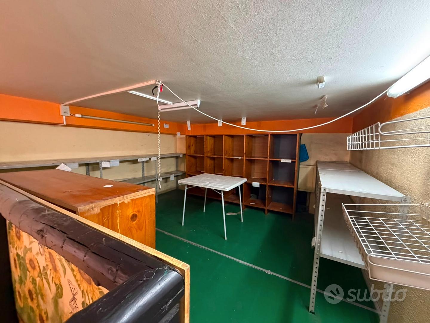 Locale commerciale 45 mq+ soppalco Corso San Vito - Vista 2