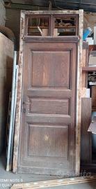 Vecchia porta in castagno massello