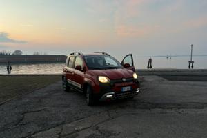 Fiat Panda Cross Hybrid