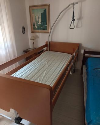 Letto elettrico allettati+sollevatore+porta flebo