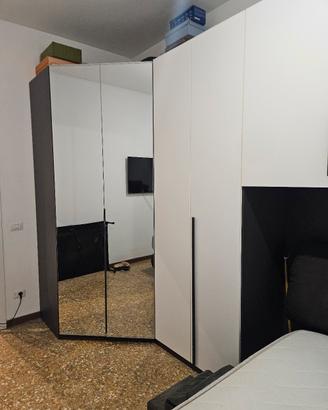 Camera da letto a ponte con cabina armadio