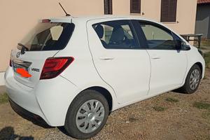 TOYOTA YARIS 1.0 5 PORTE LOUNGE
