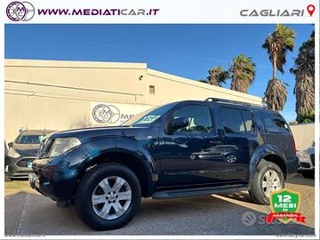 NISSAN Pathfinder 2.5 dCi SE