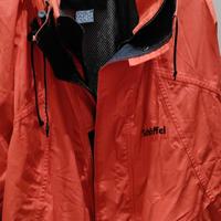 giacca guscio da treking o ecursionismo