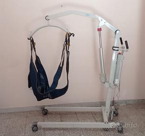 Sollevatore elettrico per disabili