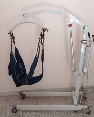 Sollevatore elettrico per disabili