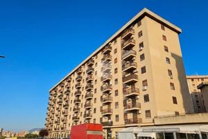 4 LOCALI A PALERMO