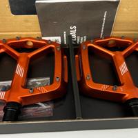 pedali mtb Race Face Aeffect R arancione