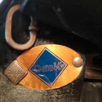 Sella Daslo monta inglese