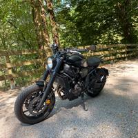 Yamaha XSR700