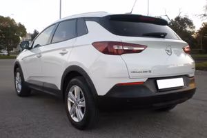 Opel Grandland 1.6 td 120 cv, da vetrina