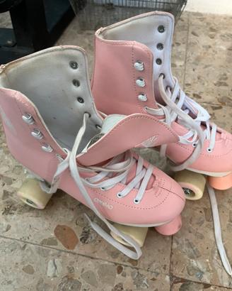 Pattini a rotelle da ragazza