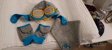 set berretto, guanti, scaldacollo