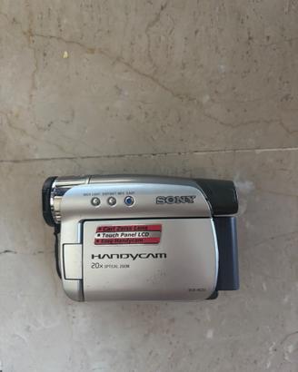 telecamera Sony DCR-HC23E con caricatore e cavi