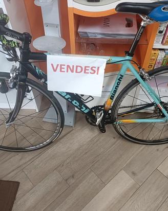 Bici da corsa marca Bianchi