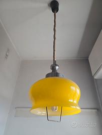 Lampadario giallo vintage