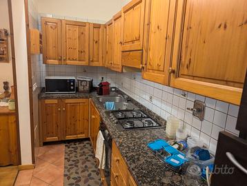 Cucina completa (usata ma buone condizioni).