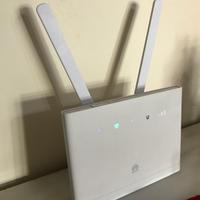 Huawei B311-221 router 4G 2 LTE CAT4 bianco