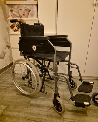 Carrozzina disabili anziani 