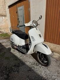 Piaggio Vespa GTS 300 2009