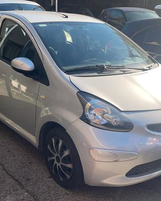 Toyota Aygo 1.0 12V VVT-i 5 porte Sol