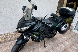 Moto Kawasaki Versys 650 tourer plus