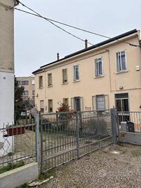 Casa indipendente di 150 m² con più di 5 locali e 