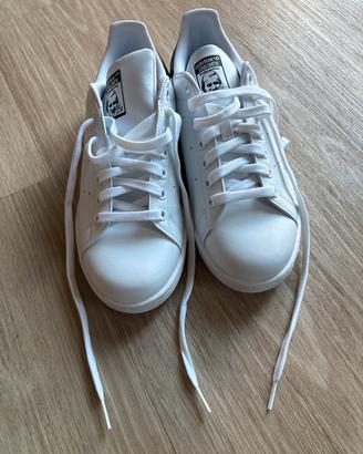 Stan smith logo blu