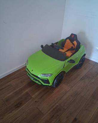 Auto elettrica telecomandata - Lamborghini Urus