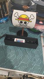 Porta Funko one piece + led e bandiera