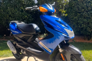 YAMAHA AEROX 50