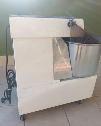 Impastatrice a spirale temporizzata 5 kg
