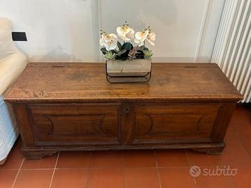 Cassapanca in noce nazionale