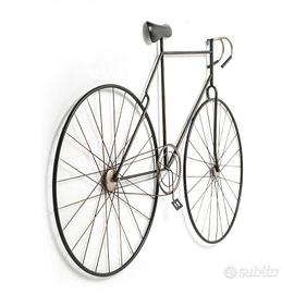 Bicicletta da corsa vintage da appendere al muro