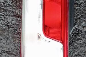 Faro posteriore sinistro Fiat Ducato 2021