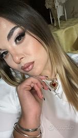 Make-up artist specializzata e donna delle pulizie