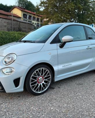 Abarth 595 1.4 Turbo T-Jet record monza